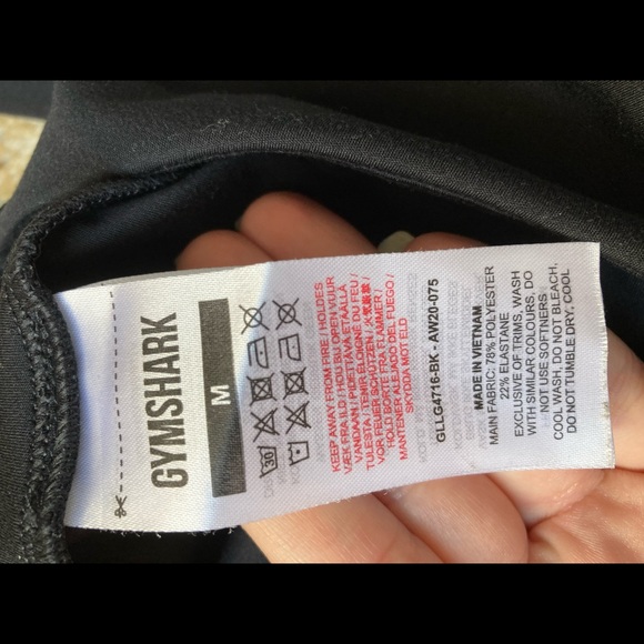 Gym shark cropped black leggings - Picture 3 of 3